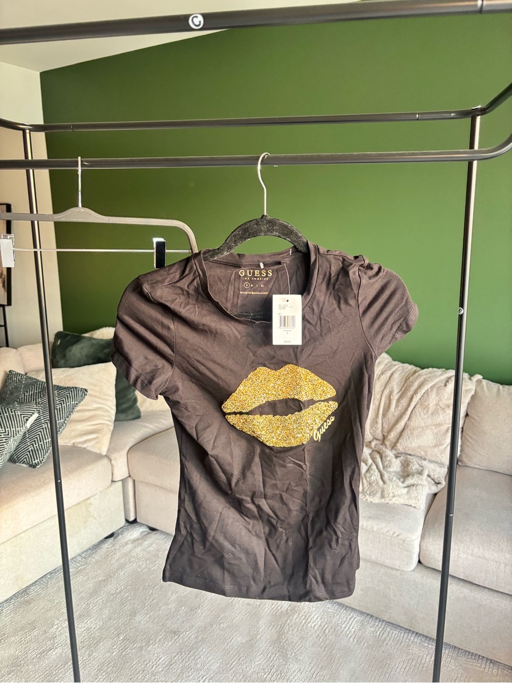 GUESS Black Short-Sleeve Tee with Gold Glitter Lip Detail